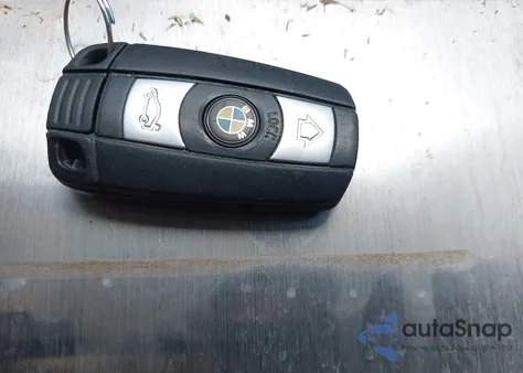 2013 BMW X1 Sdrive28I из США, поврежденный, VIN WBAVM1C55DVW44221